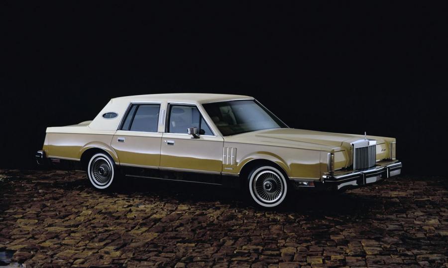  Lincoln Continental Mark VI Sedan 1980 года  (фото 4 из 8)